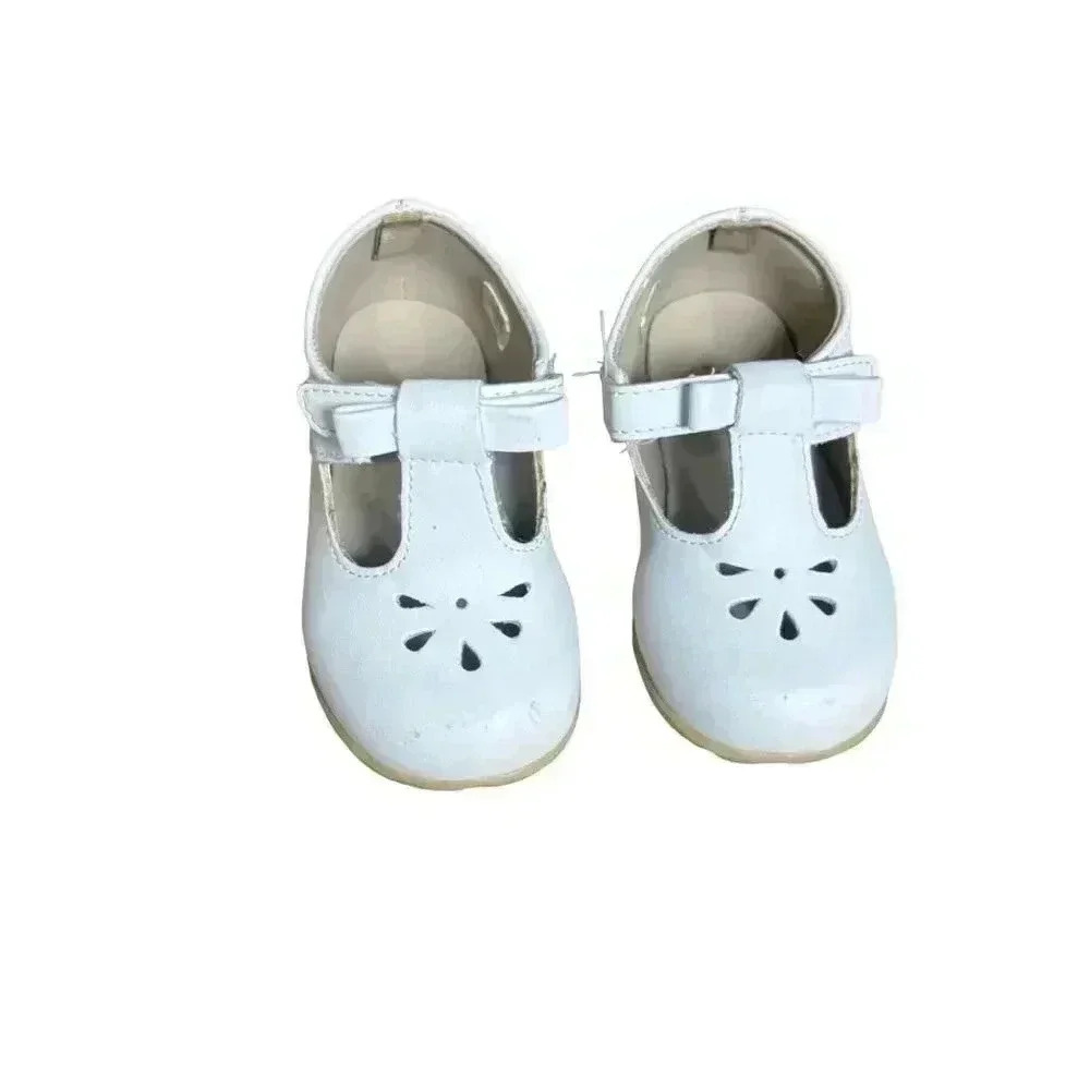 Trimfoot Co. Baby Girl White Leather Mary Jane Shoes Bow Flower Detailing size 5 - Picture 3 of 8